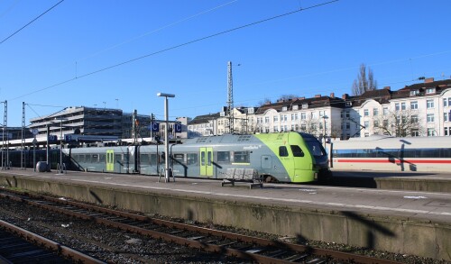 Lindt Triebzug NAH.SH Altona Bahnhof Hamburg Kopfbahnhof Feb 2025