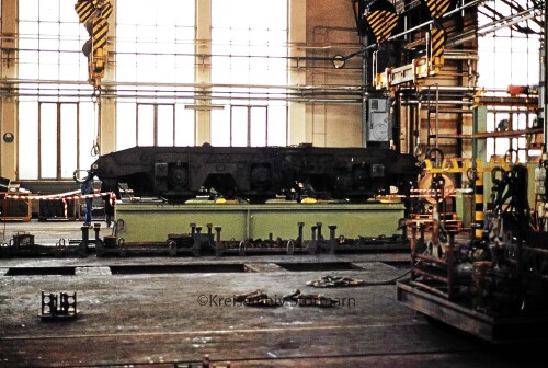Munchen_Freimann_Ausbesserungswerk_AW_1985_Tag_der_offenen_Tur_Drehgestell_BR_103_oder_151.jpg