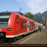 BR_Et_425_145_Bahnhof_Oberammergau_2007_Haltepunkt_Bahnsteig