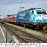 Bahnhof_Weilheim_BR_111_blau_Bayern_RE_Gleise_Bahnsteig-1