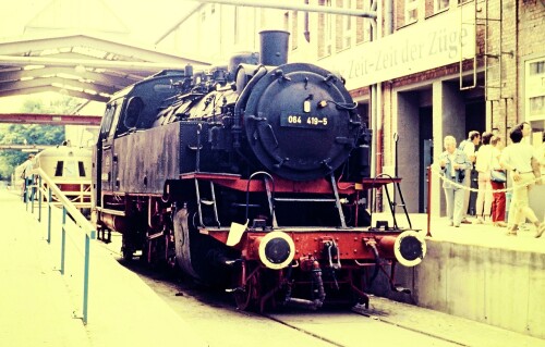 Nurnberg_Eisenbahnmuseum_Bahnhof_1985__BR_084_419.jpg