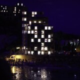 Miniaturwunderland_Modell_Gauge_1_87_H0_Italia_ItalienKuste_Mare_Meer_Strand_Hotelklotz-0