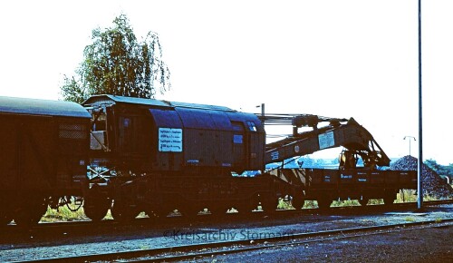 Dampfkranwagen_Schwerlastkran_Eisenbahn_DB_Deutsche_Bundesbahn_Darmstadt_Bahnhof_1969.jpg