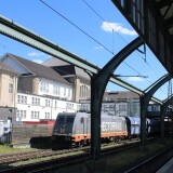 BR_185_Hectorail_Darmstadt_Hauptbahnhof_Jugendstil_2025_Mai_Hbf_Jugendstil_Bahnhofshalle_Konstruktion_Nieten_Schwung_Bogen-1