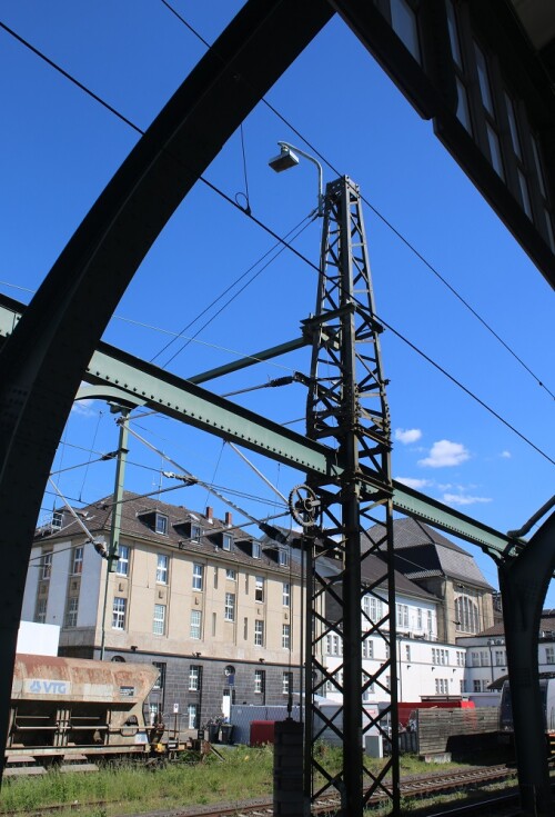 Darmstadt Hauptbahnhof Jugendstil 2025 Mai Hbf Jugendstil Bahnhofshalle Konstruktion Nieten Schwung 