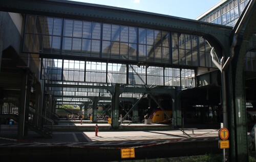Darmstadt Hauptbahnhof Jugendstil 2025 Mai Hbf Jugendstil Bahnhofshalle Konstruktion Nieten Schwung 