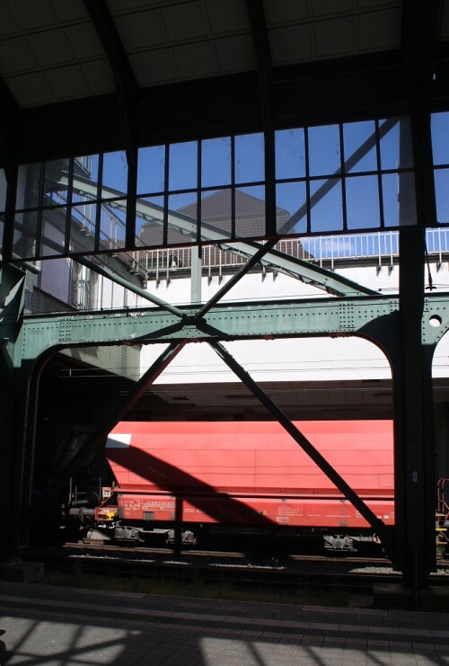 Darmstadt Hauptbahnhof Jugendstil 2025 Mai Hbf Jugendstil Bahnhofshalle Konstruktion Nieten Schwung 