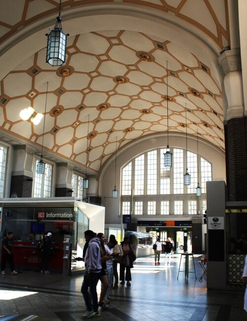 Darmstadt Hauptbahnhof Bahnhofshalle Jugendstil 2025 Mai Hbf (10)