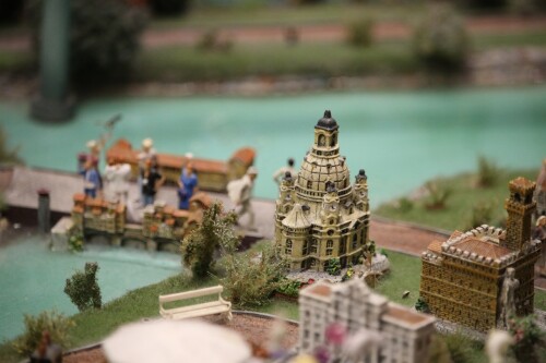 Miniaturwunderland_Miwula_Hamburg_Italien_Kuste_Strand_Park-4.jpg