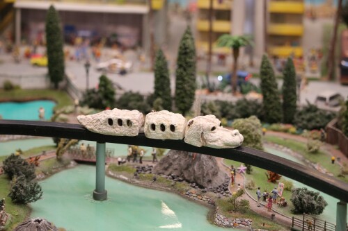Miniaturwunderland_Miwula_Hamburg_Italien_Kuste_Strand_Park-8.jpg