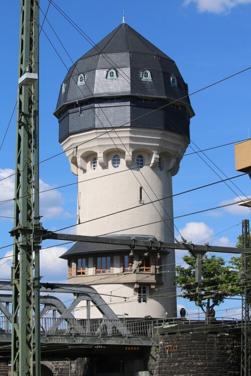 Darmstadt Hauptbahnhof Jugendstil 2025 Mai Hbf Wasserturm (2)