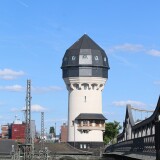 Darmstadt_Hauptbahnhof_Jugendstil_2025_Mai_Hbf_Wasserturm-2c