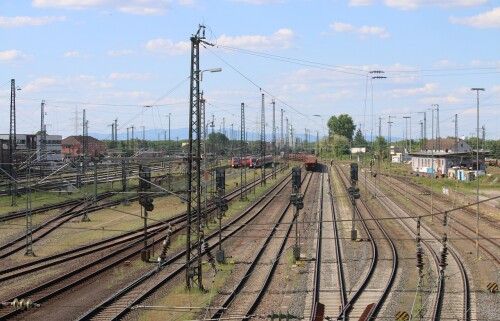 Darmstadt Hauptbahnhof Bahnhofsvorfeld 2025 Mai Hbf (3)