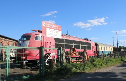 Eisenbahn Museum Darmstadt Kranichstein (6) BR 103 101 orientrot