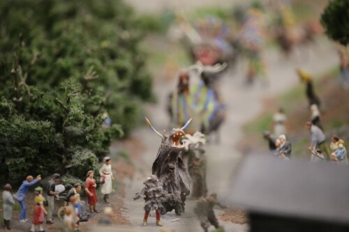 Sudtirol_Norditalien_MiWuLa_Miniaturwunderland_Hamburg_H0_u_alte_Feste_Damonen_Volksfest-4.jpg