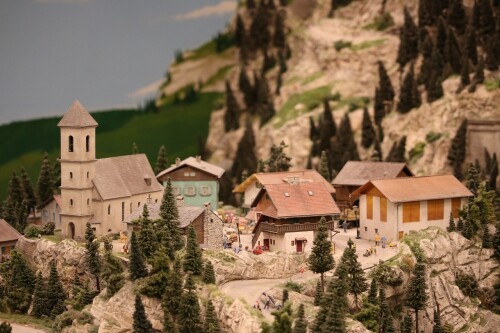 Norditalien_Sudtirol_Dolomiten_Modellbahn_MiWuLa_MiniaturWunderLand_H0-1.jpg