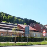 Tuttling_Bahnhof_Mai_2025_Aescolab_Medizintechnik_Fabrikgebaude-2