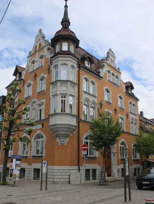 Tuttlingen_Gebaude_Haus_Erker_Turm-1.jpg
