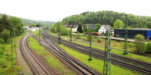 Immendingen Bahnhof Empfangsgebäude Gleise Bahnsteig (0)