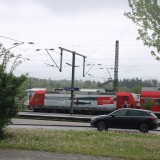 Regional_Express_BR_145_Doppekstockwagen_Immendingen_Bahnhof_Empfangsgebaude_Gleise_Bahnsteig-1