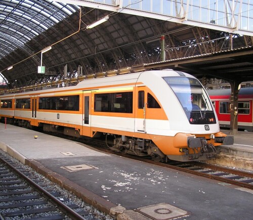 Halberstädter Steuerwagen pop art city Bahn orange kieselgrau DB Dach Bahngarfield Christian