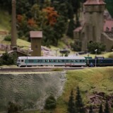 BR_211_212_V_100_ozeanblau_epoche_V_Produktfarben_Steuerwagen_Silberling_turkis_Miniaturwunderland_MiWuLA_H0-1