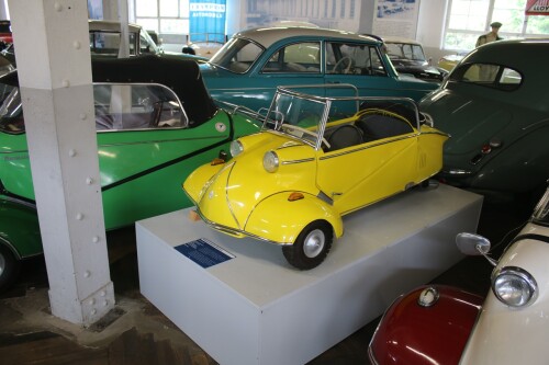 Messerschmitt_Kabinenroller_gelb_Modell_gauge_1to2_Automuseum_Schramberg_2025_Mai.jpg