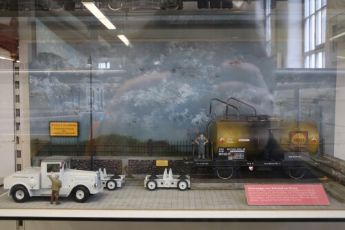 Guterwagen_Shell_Tankwagen_Epoche_1_Spur_2_Museum_Schramberg.jpg