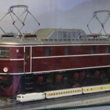 BR_119_E_19_DB_weinrot_DB_Epoche_3a_Spur_2_Museum_Schramberg-1