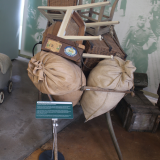 ab_Flucht_Fluchtgepack_2.-Weltkrieg_1946_Notunterkunft_Schramberg_Museum_2025_mai-1