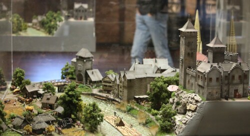 c_spates_Mittelalter_fruhe_Neuzeit_deutsche_Geschichte_anhand_einer_Stadt_Miniaturwunderland_Miwula_Hamburg_H0-4.jpg