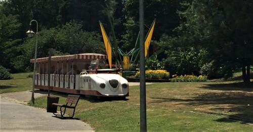 Deutsch_franzosischer_Park_Saarbrucken_Bahn_Porsche_b-1.jpg