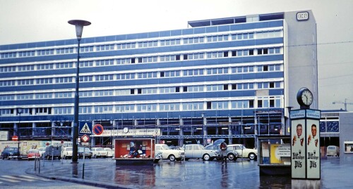 Saarbrucken_Hbf_Hauptbahnhof_neu_Schwerdfeger_Kreisarchiv_Stormarn_1966.jpg