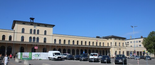 Augsburg_Empfangsgebaude_Hauptbahnhof_Hbf_Bahnhof_2025_Aug-5.jpg