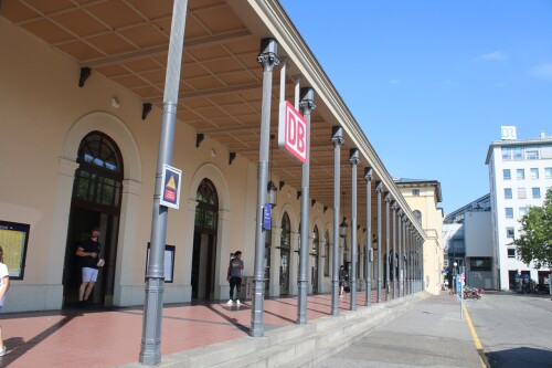 Augsburg_Empfangsgebaude_Hauptbahnhof_Hbf_Bahnhof_2025_Aug-6.jpg