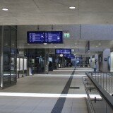 Augsburg_Unterfuhrung_zu_den_Gleisen_Empfangsgebaude_Hauptbahnhof_Hbf_Bahnhof_2025_Aug-2