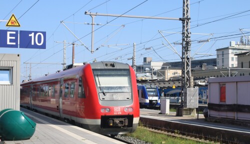 BR_612_Regienaolexpress_DB_RE_Augsburg_Hauptbahnhof_Hbf_Bahnhof_2025_Aug-1.jpg