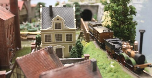 eg_Eisenbahn_Epoche_1a_Brucke_Landerbahn_deutsche_Geschichte_Stadt_Miniaturwunderland-3.jpg