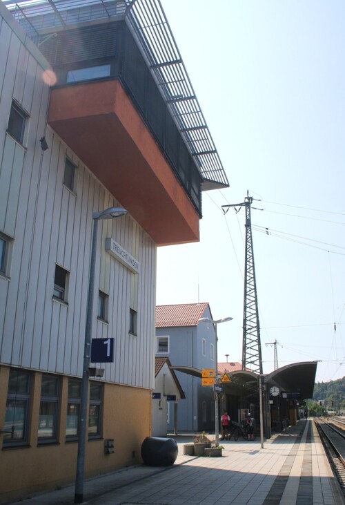 Bahnhof_Treuchtlingen_Stellwerk_DB_2025_Aug-1.jpg