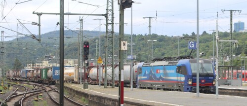 l_BR_193_91806193_Vectron_SBB_Cargo_international_blau-Koblenz_Hbf_2025_Aug-1.jpg