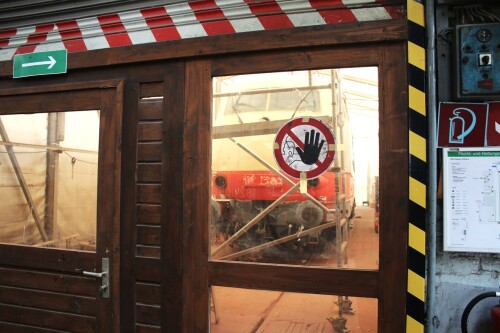 BR_103_in_der_Spritzkabine_DB_Museum_Koblenz.jpg