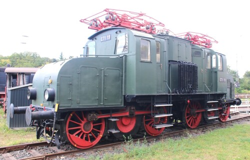 b_Altbaulok_E-71_DB_Museum_Koblenz-5.jpg