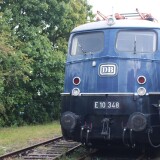 d_BR_112_E_10.12-stahl_blau_stromlinienverkleidet_DB_Museum_Koblenz-2