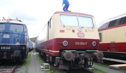 f_BR_112_f_BR_120_Drehstromlok_DB_Museum_Koblenz-3.jpg