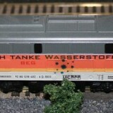 S-Bahn_BR_218_217_orange_Theisen_Dirk_Produkfarben_DB_Epoche_5-1