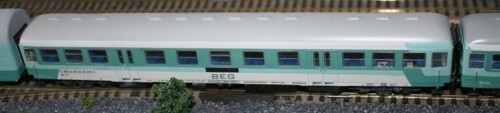 mint_turkis_Regional_Express_Theisen_Dirk_Produkfarben_DB_Epoche_5_N-Wagen_Silberling-3.jpg