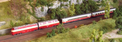 BR_220_221_V_200_V200_V400_Doppellol_TEE_Trans_Europ_Express_TEE_DB_Eisenbahndiesel.jpg