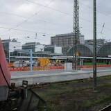 Karlsruhe_Hbf_Hauptbahnhof_Bahnsteighalle_a-2d