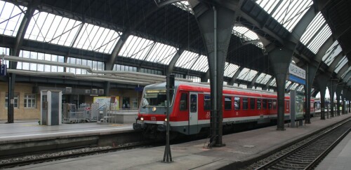 Karlsruhe_Hbf_Hauptbahnhof_bc-3.jpg