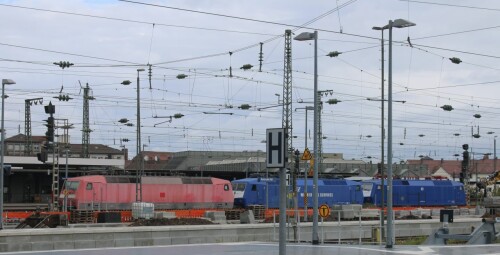 BR_120_WRS_blau_Drehstromlok_Karlsruhe_Hbf_Hauptbahnhof-1.jpg